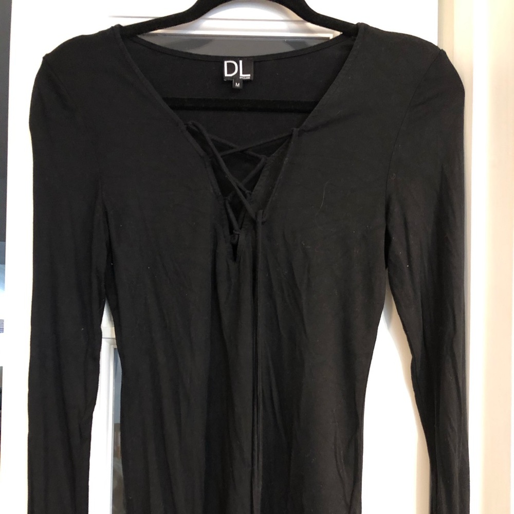 Daily Look lace up long sleeved t-shirt